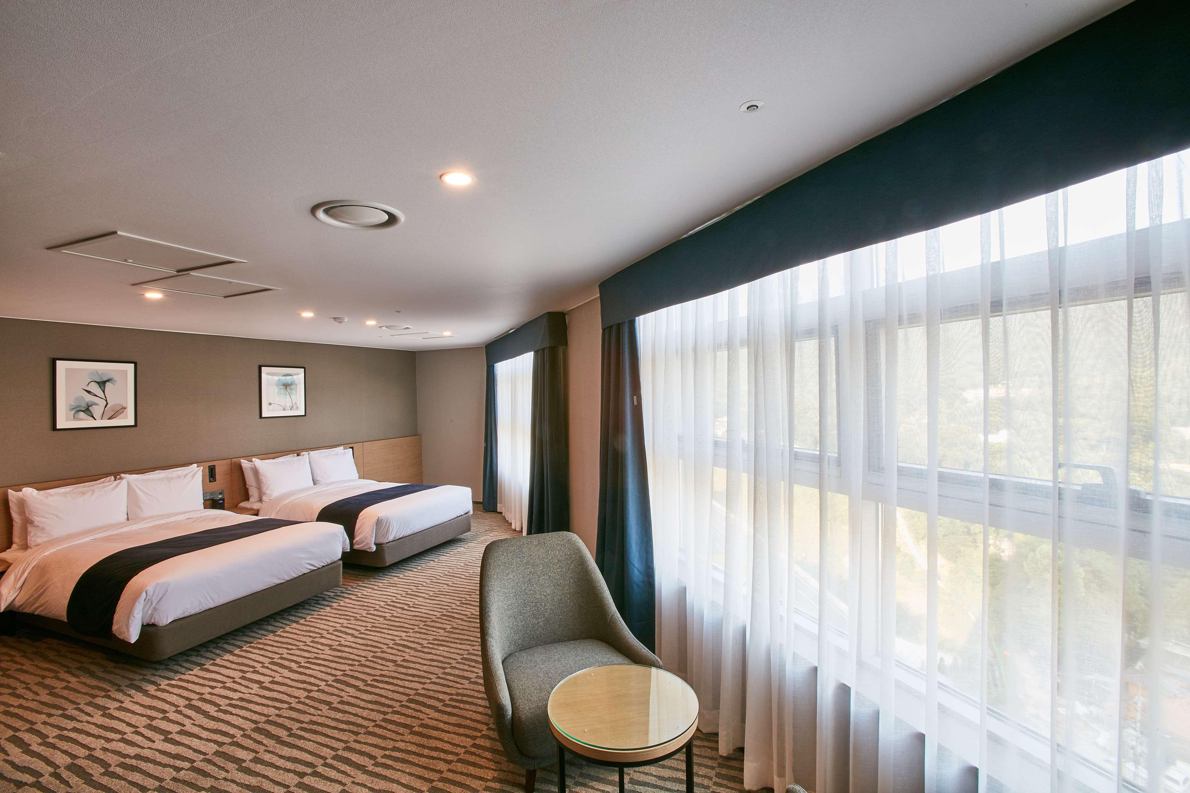 Best Western Plus Elmendorf Hotel San Antonio Hotel Екстериор снимка